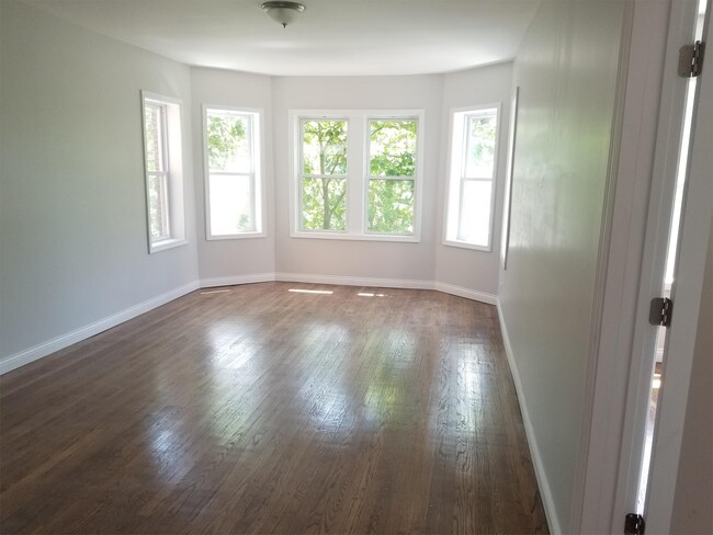 Foto del edificio - 7956 S Dobson Ave