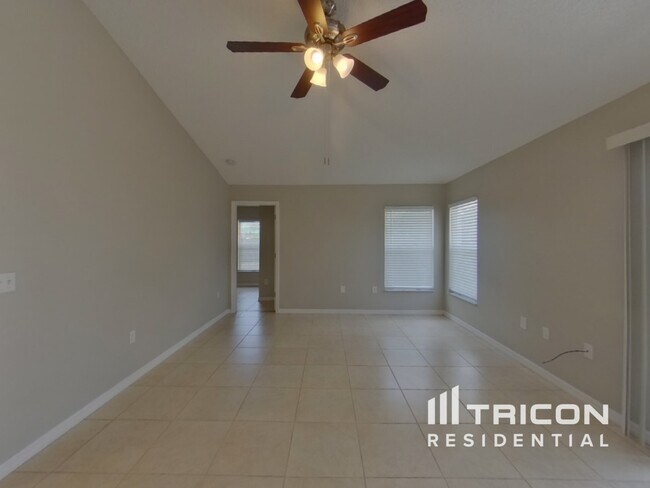 Foto del edificio - 3248 Amber St