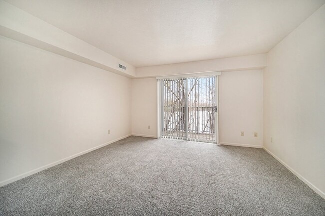 Foto del edificio - Brentwood Park Apartments