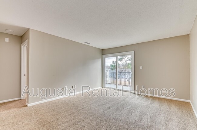 Building Photo - 2818C Thomas Lane