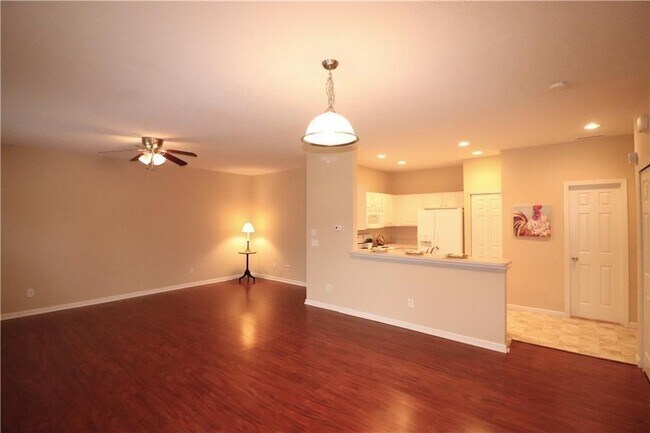 Building Photo - 13370 White Granite Dr