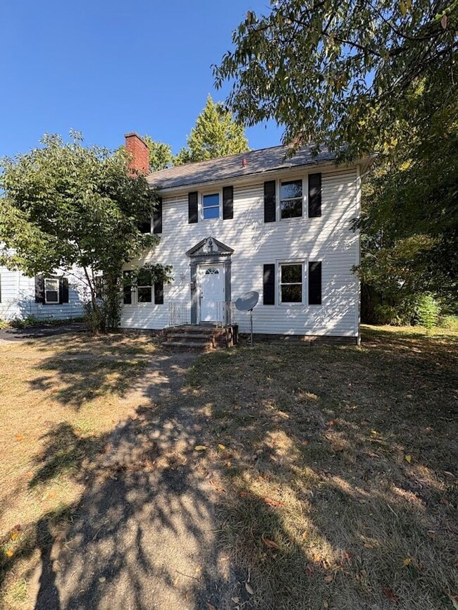 Building Photo - 700 Copley Rd