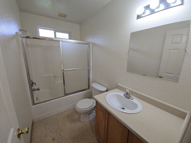 Foto del edificio - 2201 Garland St