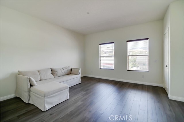 Foto del edificio - 620 E Walnut St