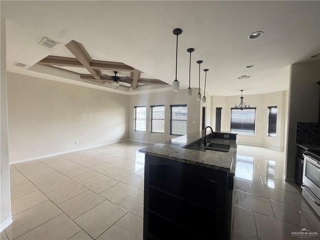 Foto del edificio - 13 Candy Ln