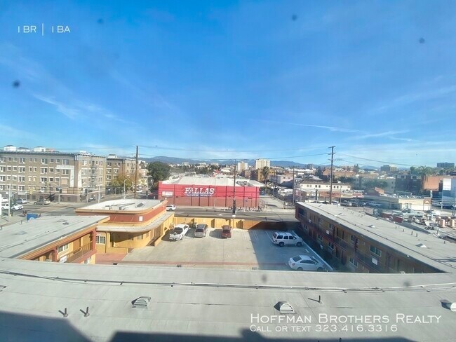 Building Photo - 914 Luxury Alvarado Apartments