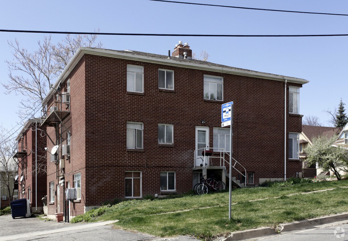 Building Photo - 788 E 5th Ave