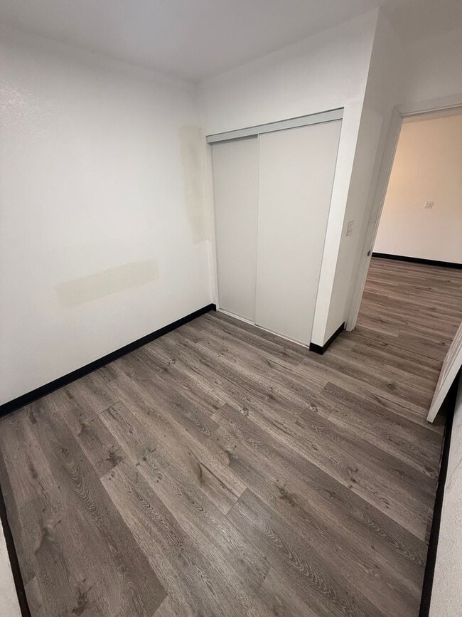 Building Photo - Affordable House in San Diego