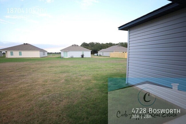 Building Photo - 4728 Bosworth-