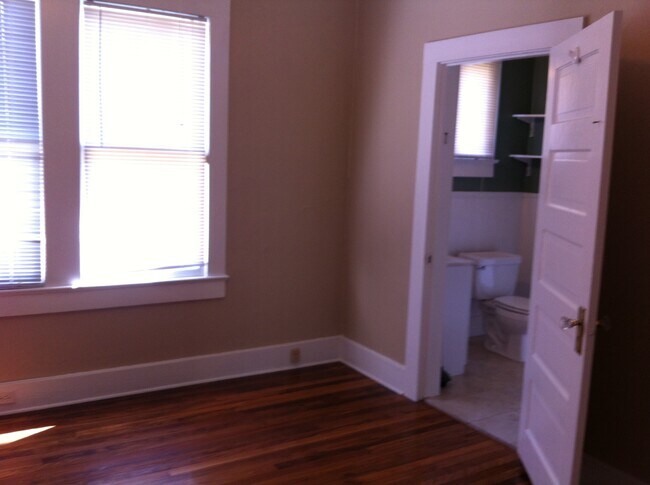 Foto del edificio - 2148 Cherokee St