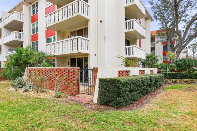 Foto del edificio - 2650 Pearce Dr