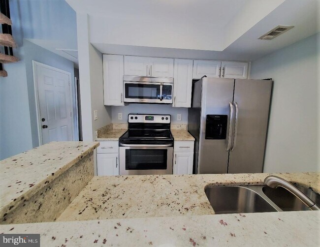 Foto del edificio - 13580 Lord Sterling Pl