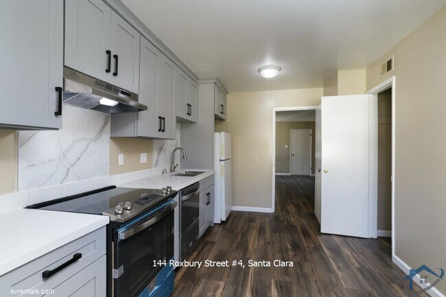 Foto del edificio - 144 Roxbury St