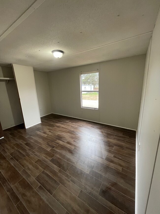 Building Photo - 65 Fowler Cir