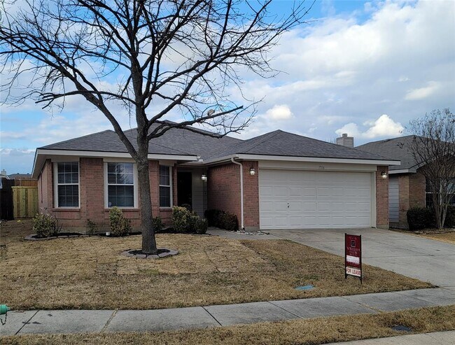 Building Photo - 1706 Willow Way