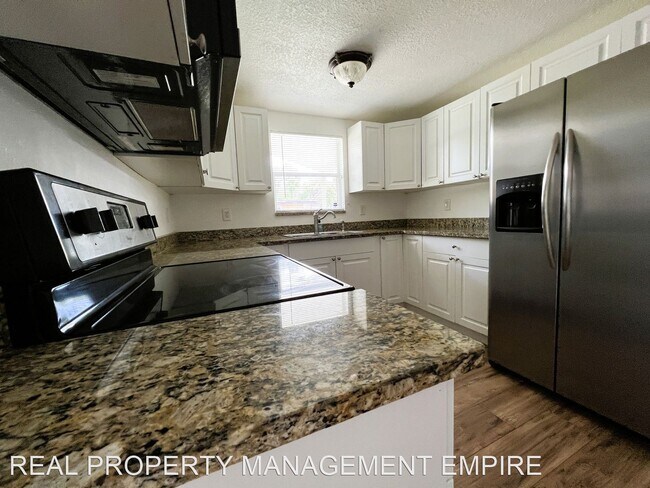 Foto del edificio - 4 br, 2 bath House - 3011 Dodge St