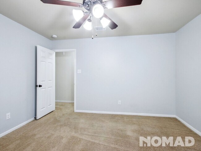 Foto del edificio - 2331 Grey Reef Dr