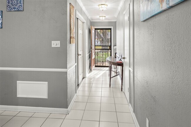 Foto del edificio - 10910 Vanderford Dr