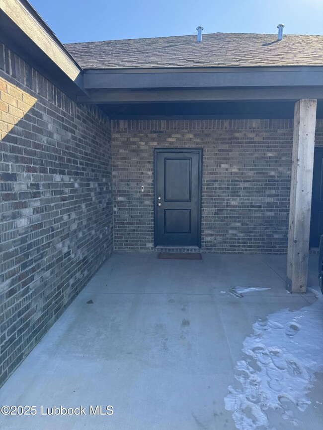 Building Photo - 5719 Kemper St