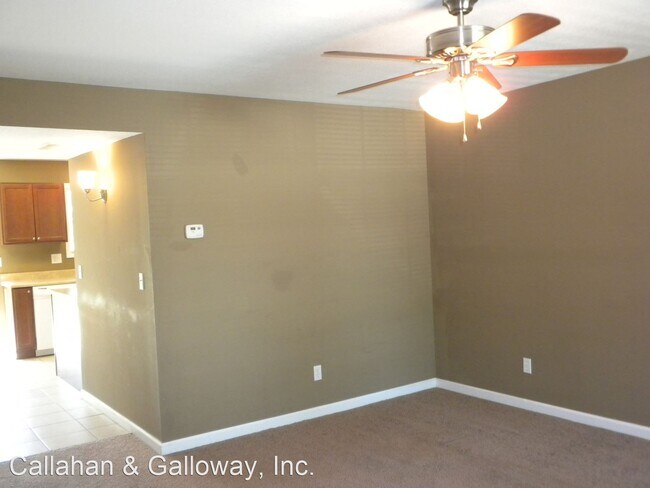 Building Photo - 424 MO-124