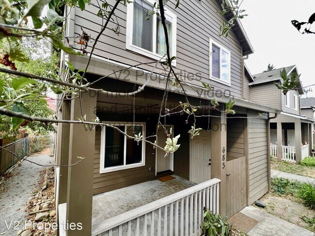 Foto del edificio - 4 br, 1.5 bath House - 683 SE 197th Ave