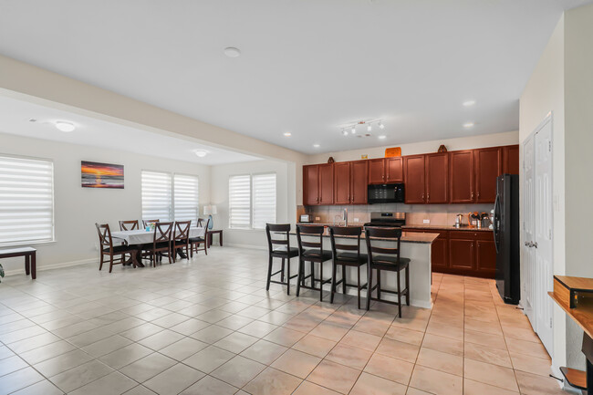 Spacious Kitchen - 25315 Western Sage Ln