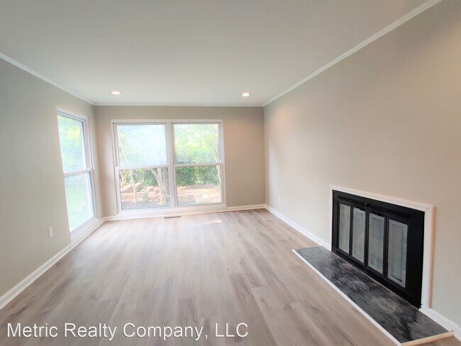 Building Photo - 4 br, 2 bath House - 4600 Bayberry Dr
