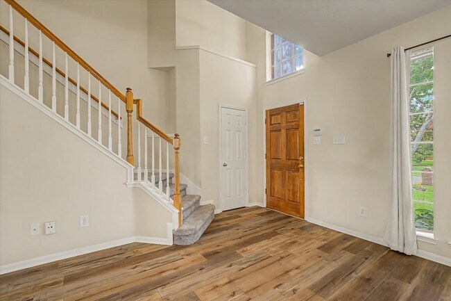 Foto del edificio - 10840 Sycamore Dr N