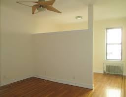 Foto del edificio - 220 E 50th St