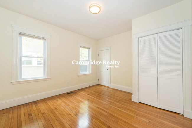 Foto del edificio - 299-301 Alewife Brook Pkwy. Unit 2T