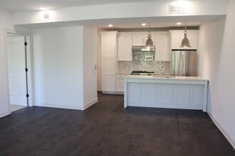 Interior Photo - Hubbard Park Place