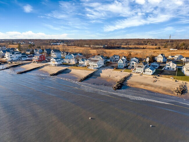 Foto del edificio - 176 Shore Rd