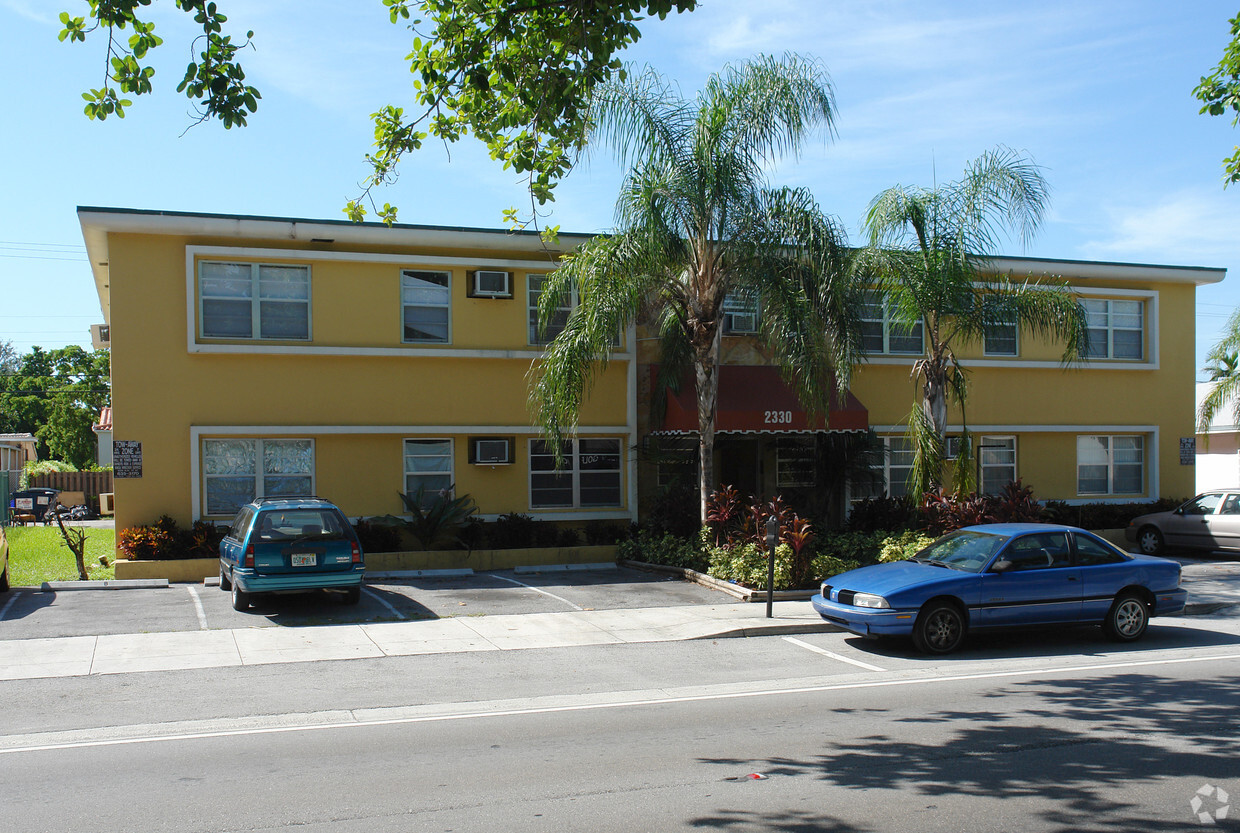 Primary Photo - 2330 Coral Way