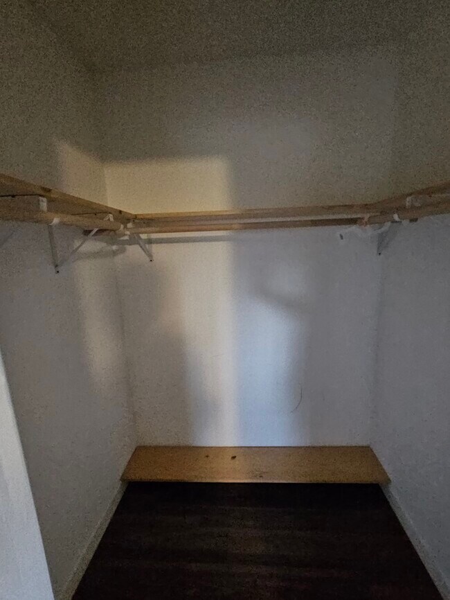 Foto del edificio - 2325 Tarian Dr