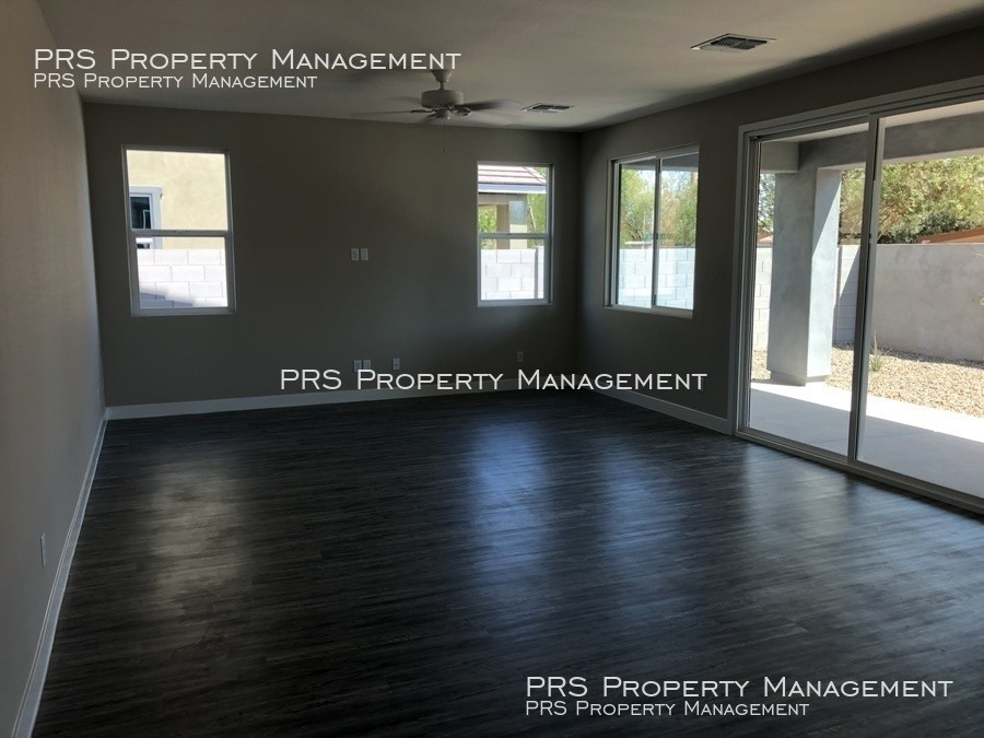 Primary Photo - 2359 S Wycliff Cir