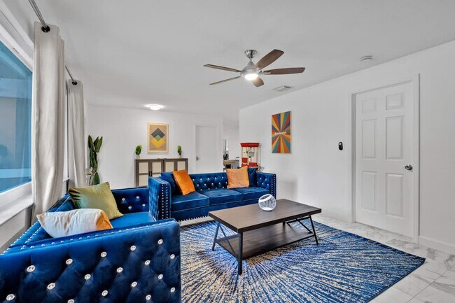 Foto del edificio - 2065 SW 28th Terrace