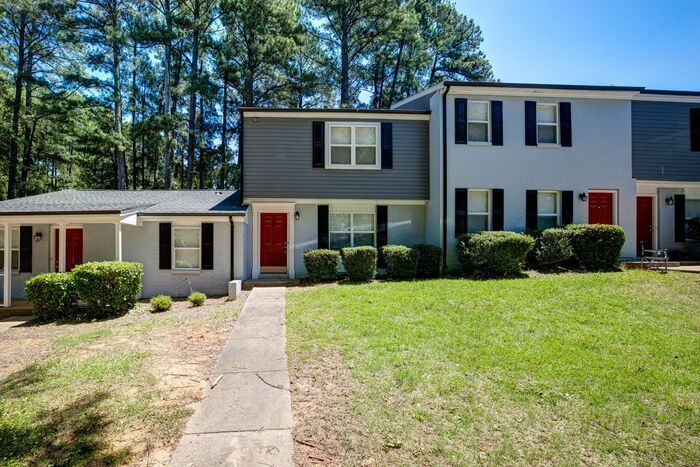 Foto principal - MOVE IN SPECIAL: HALF OFF FIRST MONTHS RENT!