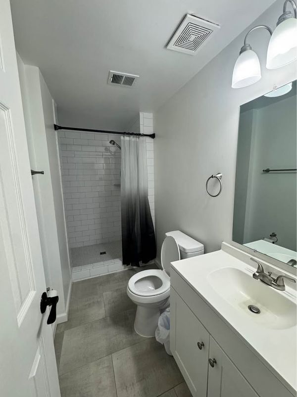 Building Photo - 1788 Tilletson Pl