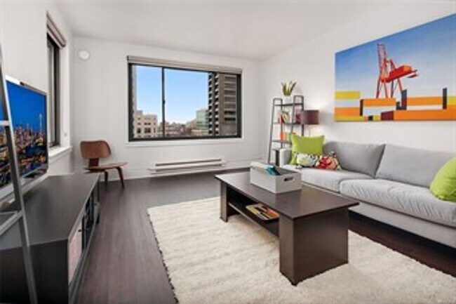 Building Photo - Highly desirable Decatur building.  Live i...