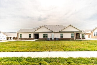 Building Photo - 164 Garden Gate Dr