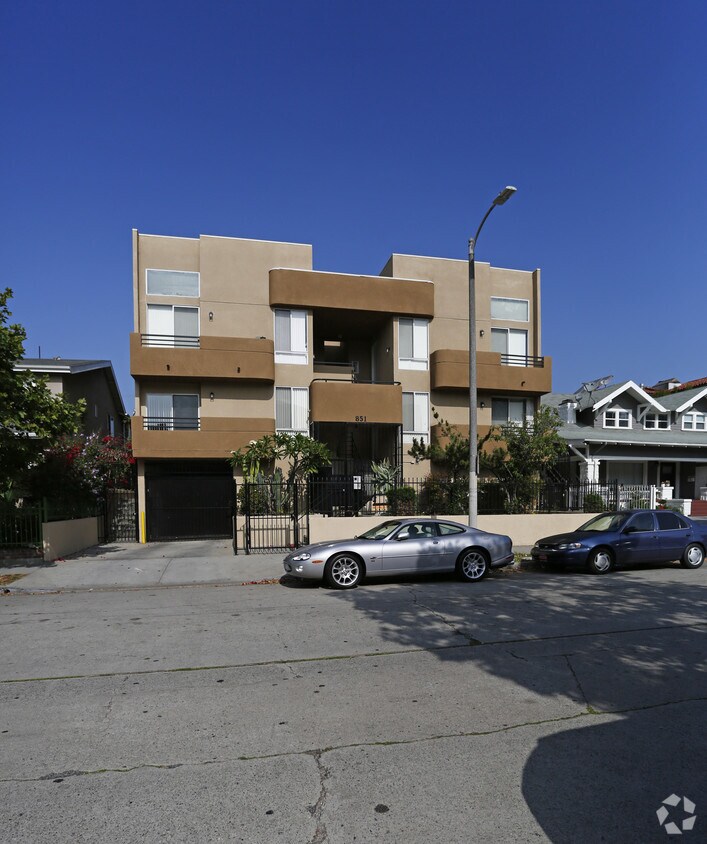 Foto del edificio - 851 S Gramercy Pl