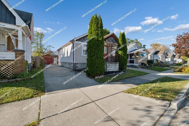 Foto del edificio - 22618 Maxine St