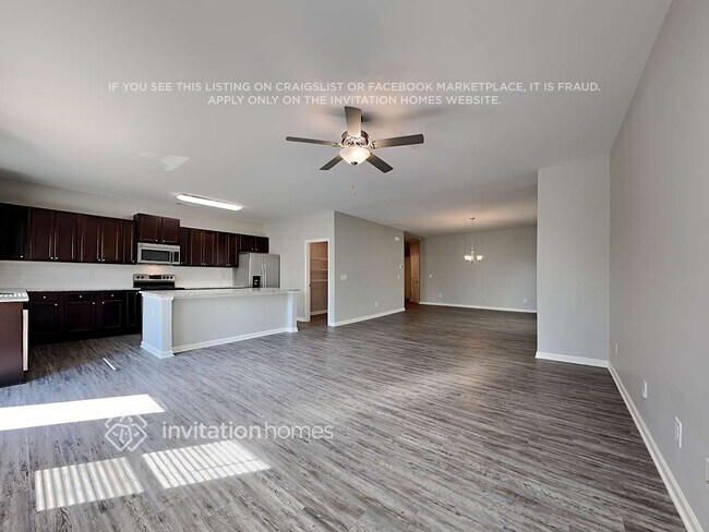 Foto del edificio - 4933 Fawnwood Dr