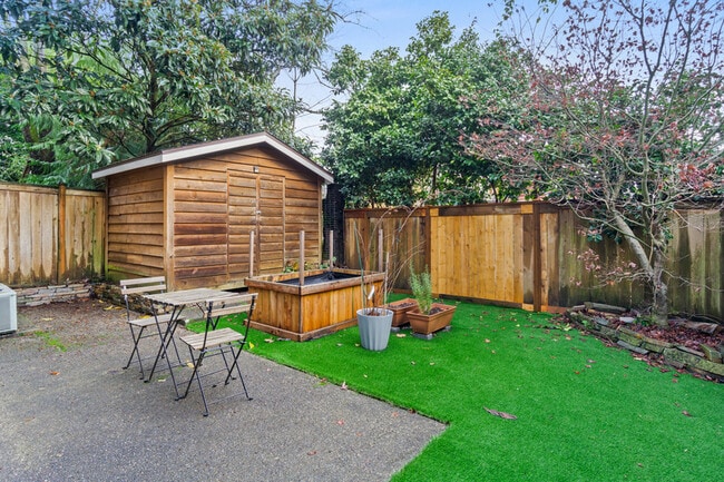 Photo - 524 25th Ave S Townhome