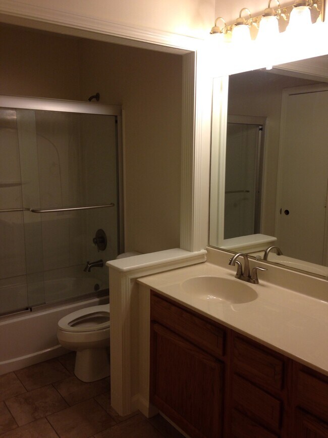 Building Photo - 6532 Dunnlea Dr