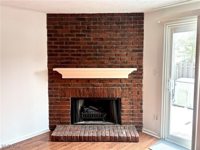 Building Photo - 1085 Sunhaven Dr