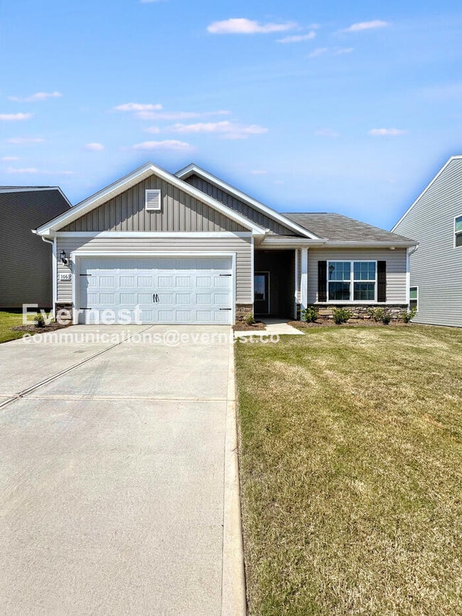 Building Photo - 106 Lightning Dr