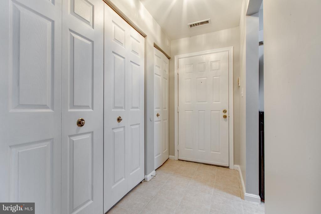 Foto principal - 8559 Falls Run Rd