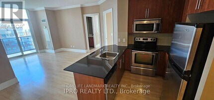 Building Photo - 330 Burnhamthorpe Rd W