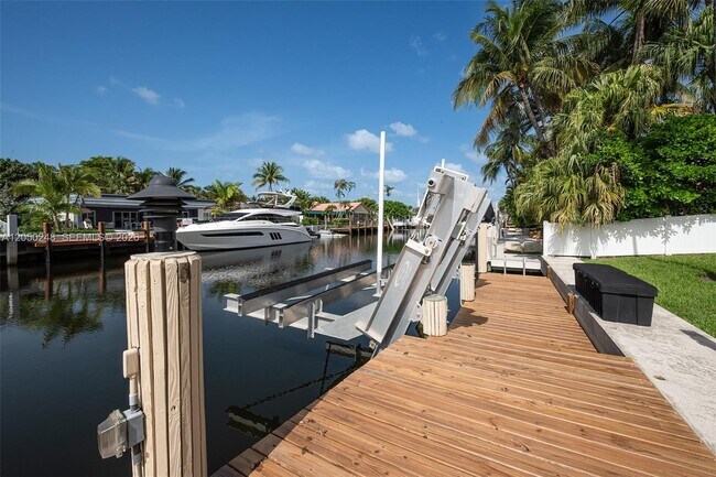 Foto del edificio - 3110 NE 57th St